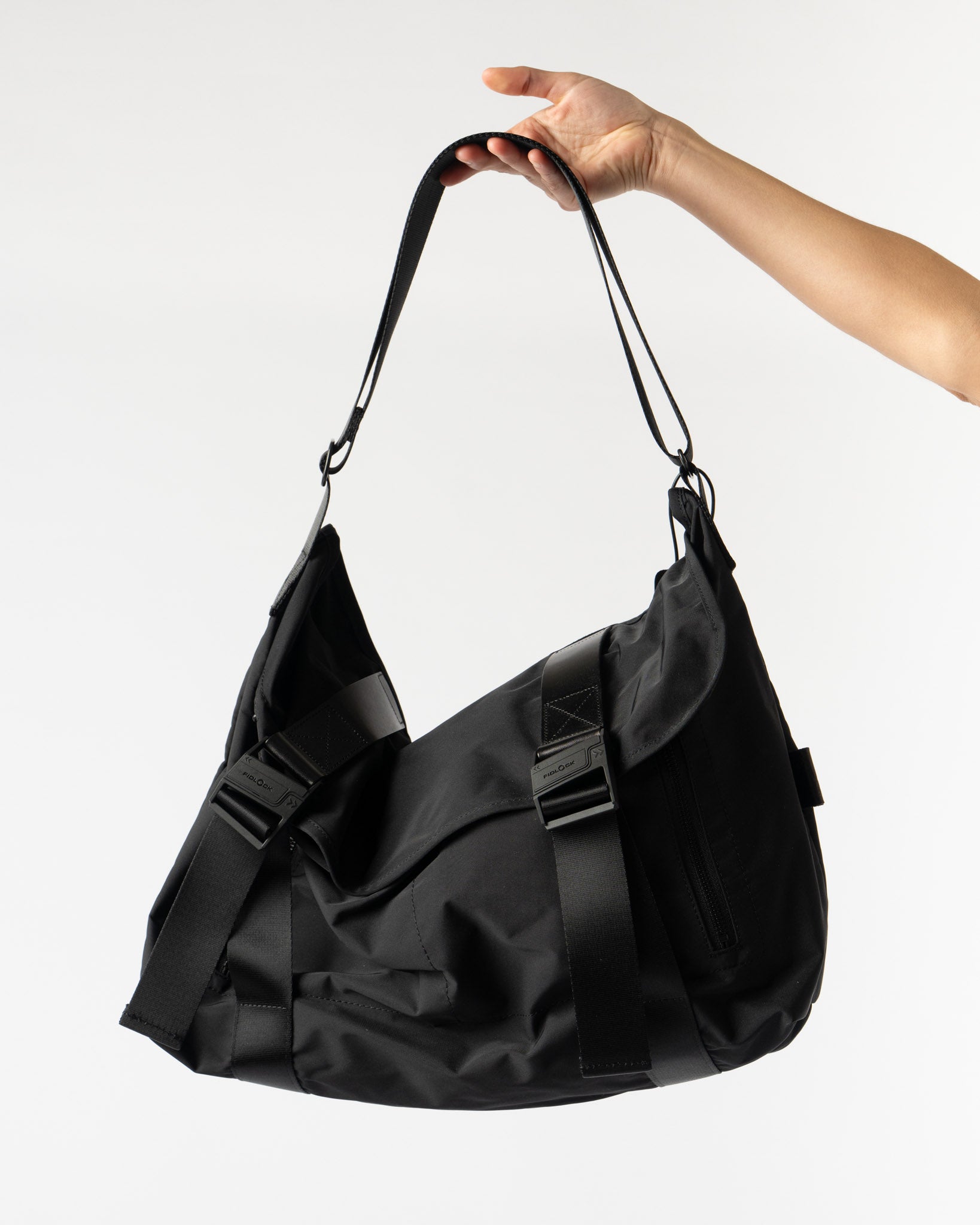 Amiacalva Gabardine Medium Messenger Bag in Black