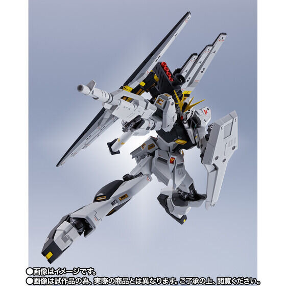 幻の強化プラン”「νガンダム（ダブル・フィン・ファンネル装備型）」が