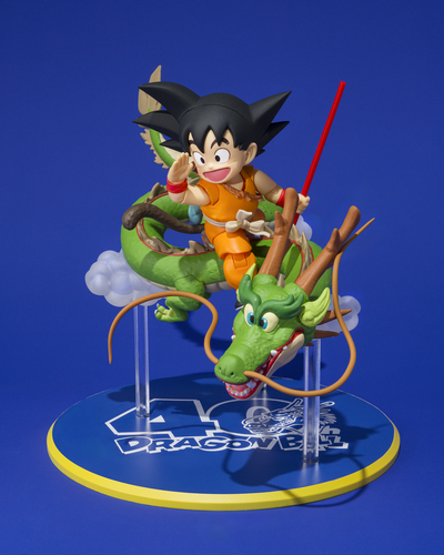 ドラゴンボール」1巻の表紙を再現！Vジャンプ12月特大号の応募者全員