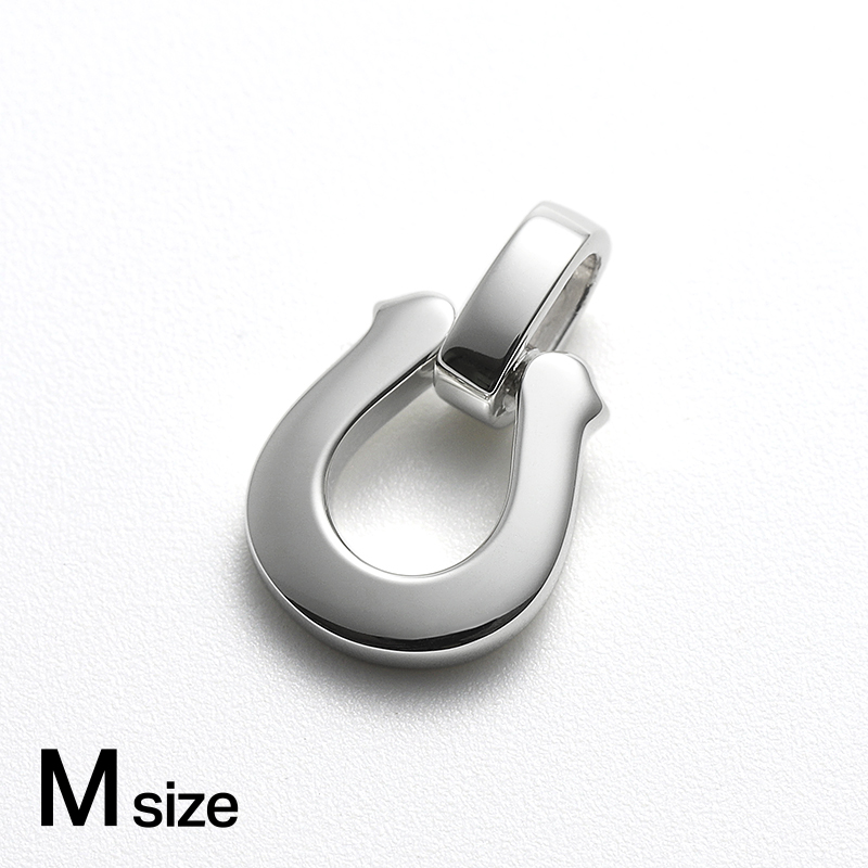 SYMPATHY OF SOUL（シンパシーオブソウル） Medium Horseshoe Pendant