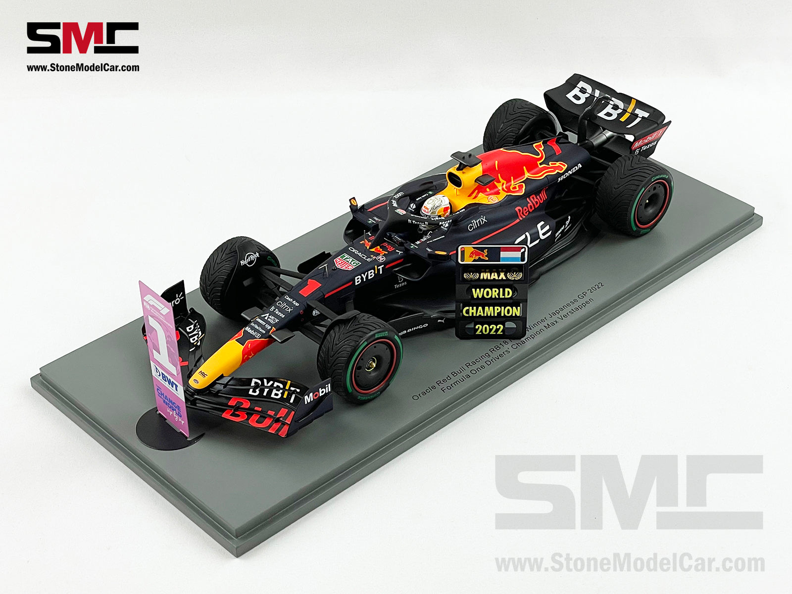 1 Max Verstappen 2022 World Champion Red Bull F1 RB18 Japan GP 1