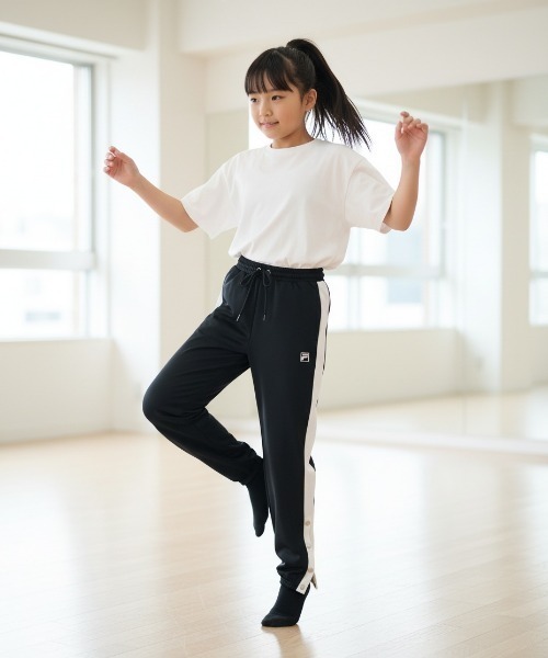 FILA（フィラ） パンツ 「FILA/フィラ」キッズ裾開きジャージパンツ 裾