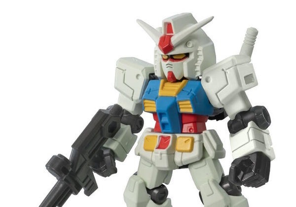RX-78-2 ガンダム」や「シャア専用ザクII」らをカスタマイズ！「モビル