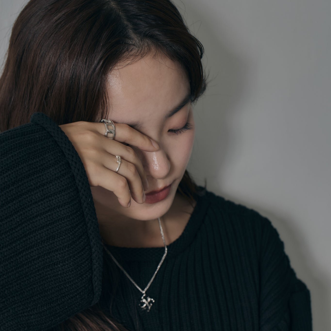 Cross logo necklace – GRAiL