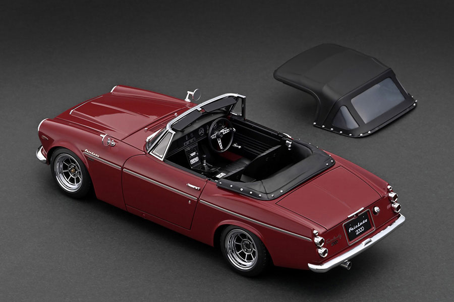 IG2710 1/18 DATSUN Fairlady 2000 (SR311) Wine Red | LINE UP