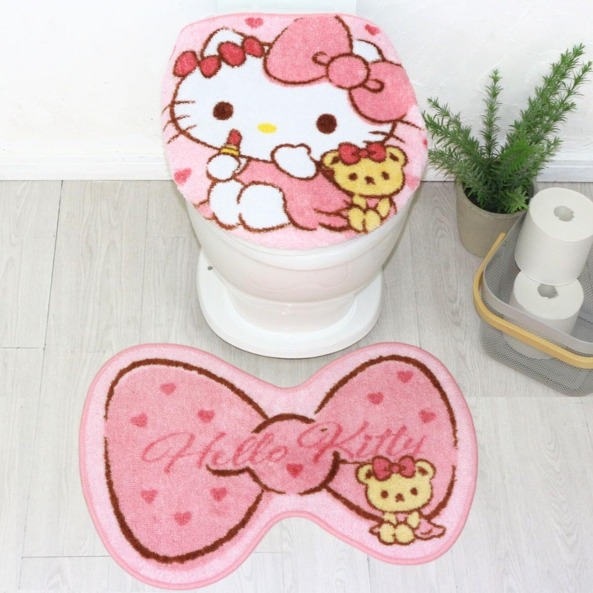 Amazon｜サンリオ(SANRIO) キティ トイレ2点セット トイレ フタカバー