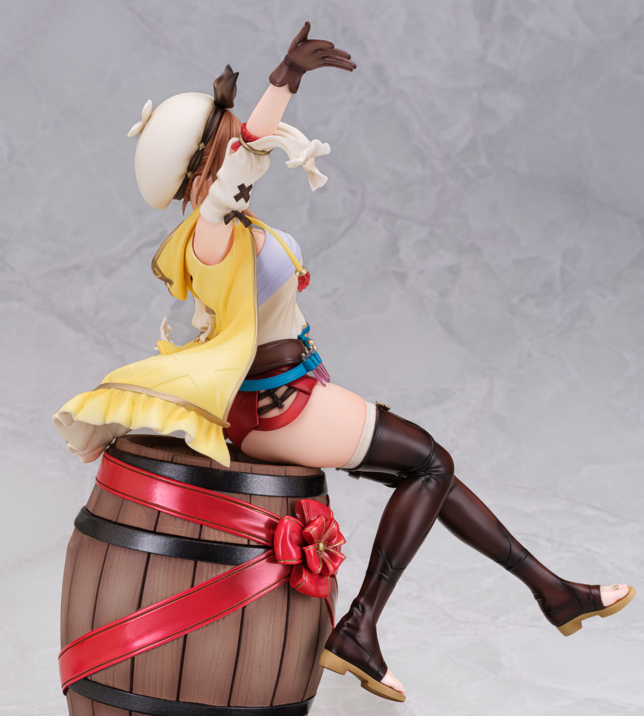 ライザのアトリエ』の「ライザ」7分の1スケールフィギュアが予約受付開始