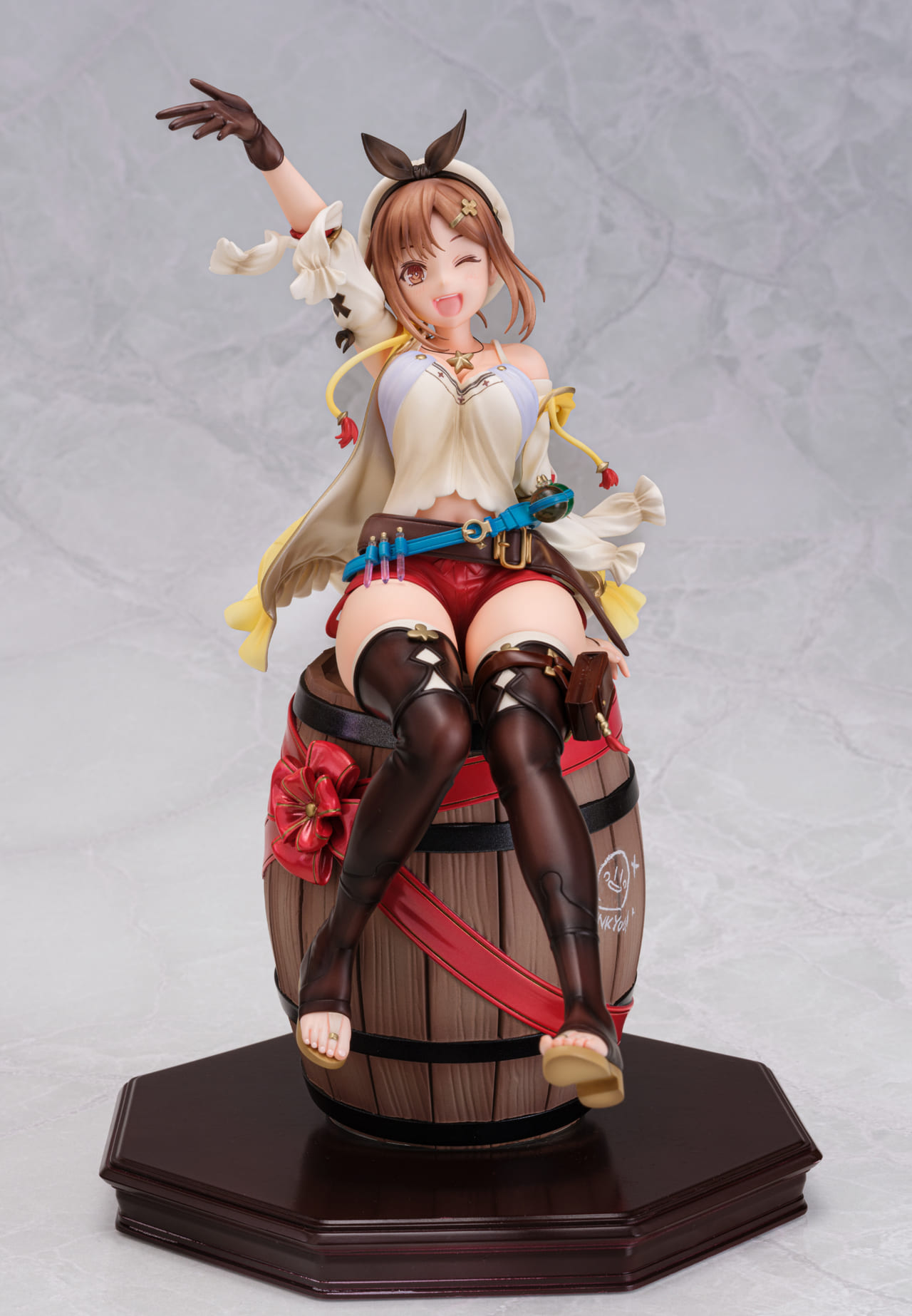 ライザのアトリエ』の「ライザ」7分の1スケールフィギュアが予約受付開始