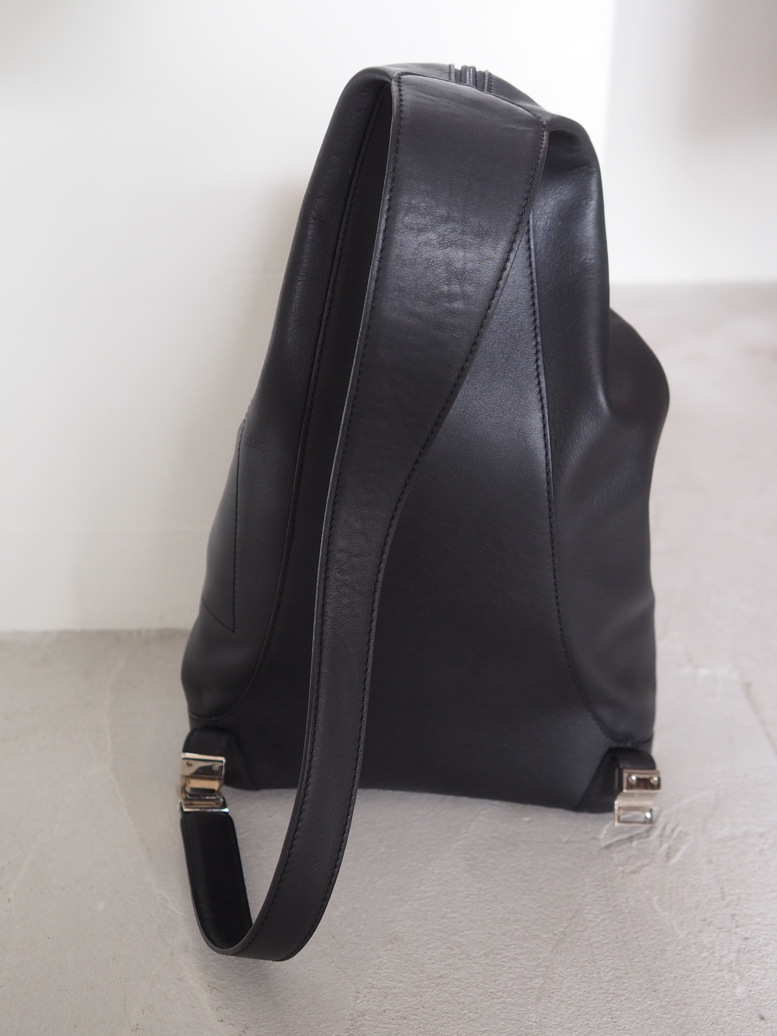 LOEWE ロエベ アントン バッグパック ワンショルダーバッグ ブラック